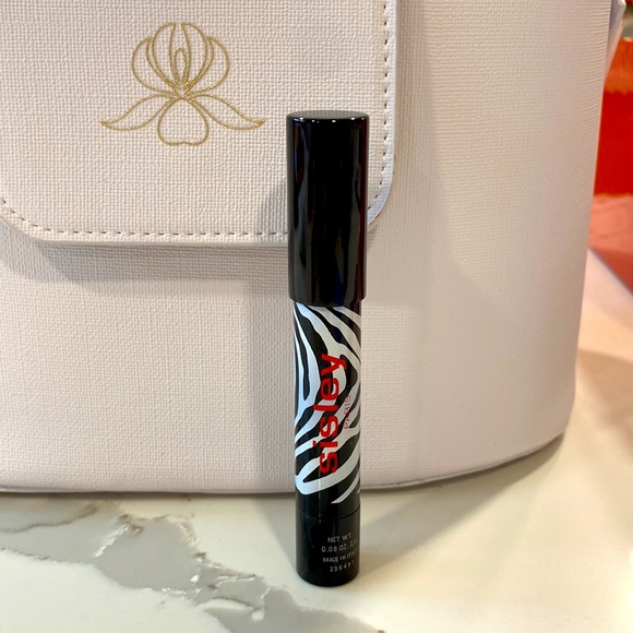 Phyto-Lip Twist is a tinted balm - 15 Nut - Picture 2 of 4